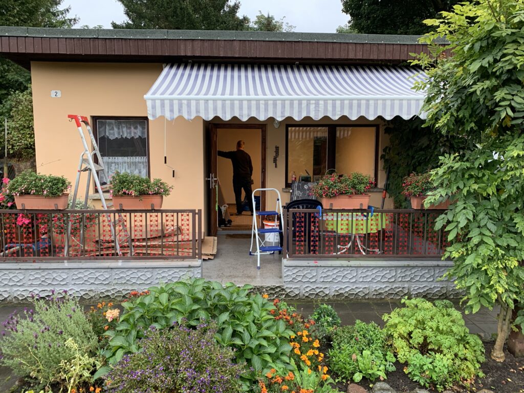 Bungalow im "Rohzustand" ohne Rollläden